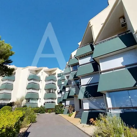 T2 Parking Acces Direct Aux Plages Apartament *