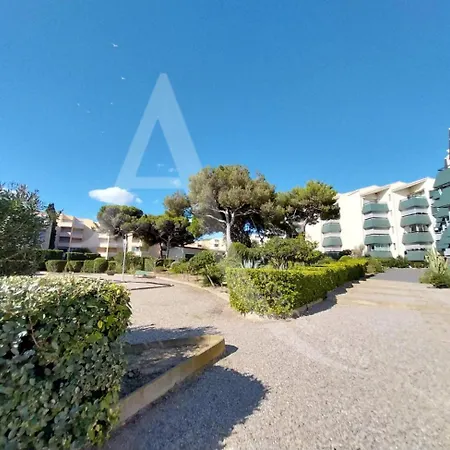 T2 Parking Acces Direct Aux Plages Lägenhet